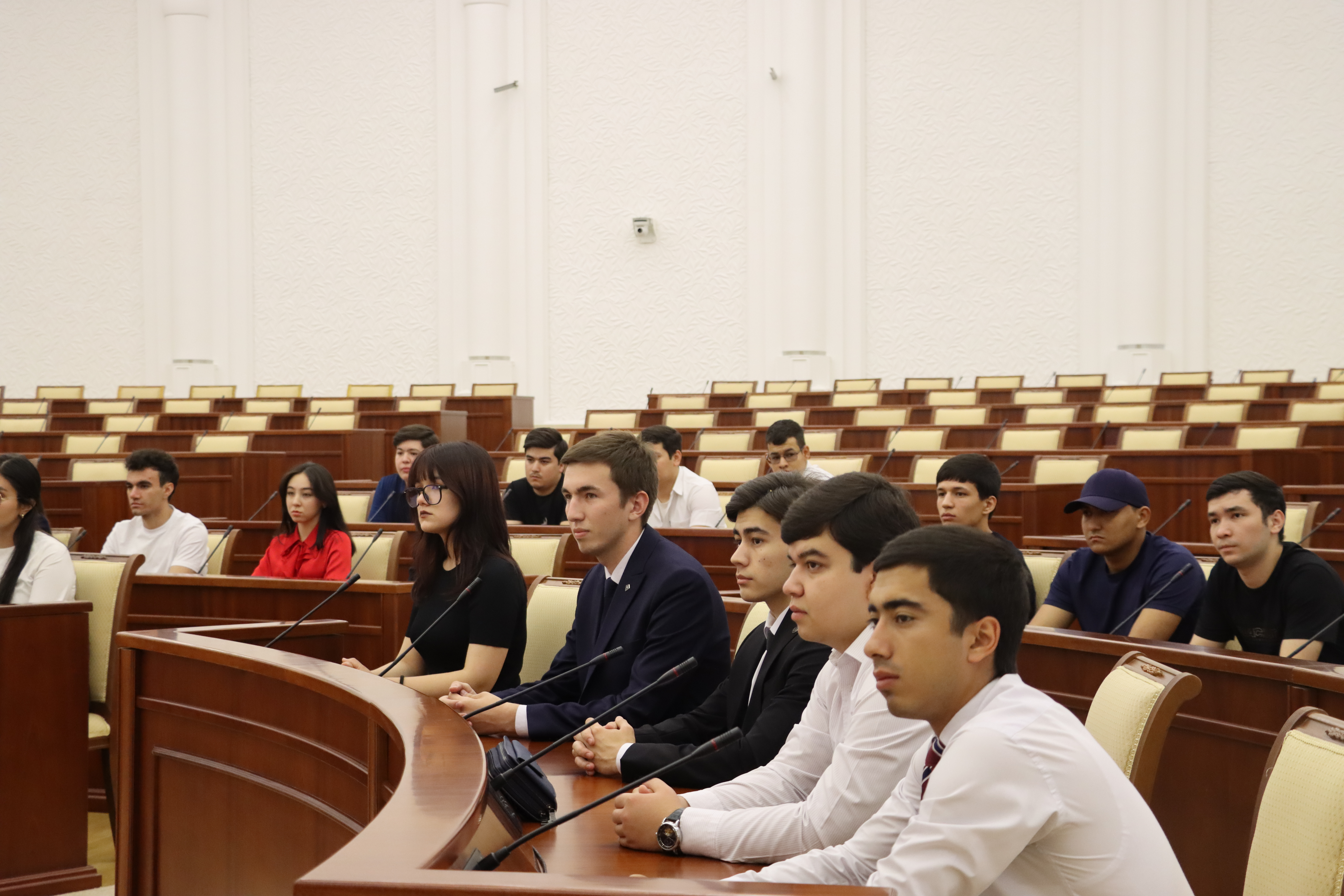 Toshkent Xalqaro Universiteti talabalari bilan uchrashuv 