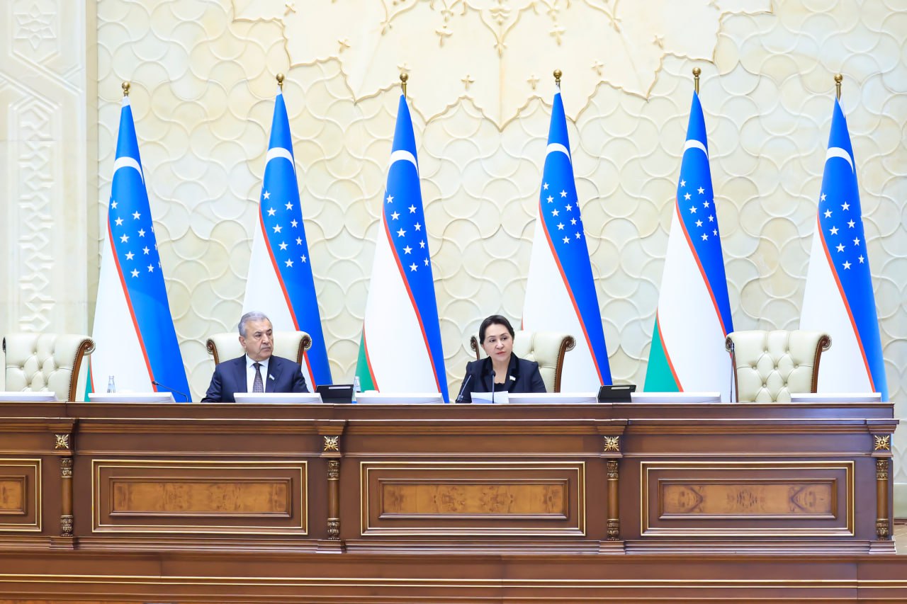 KONSTITUTSIYAVIY SUD KIRITGАN QONUN MАЪQULLАNDI