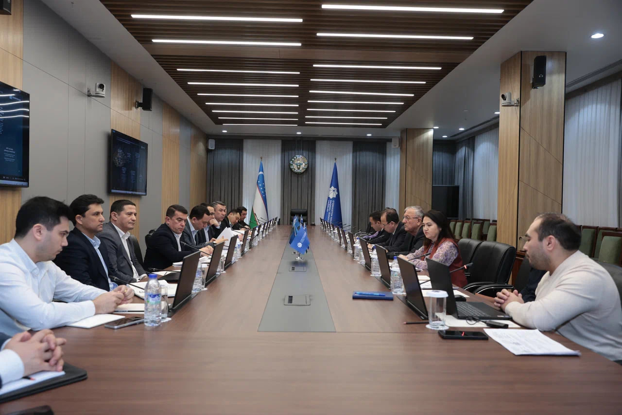 Конституциявий суд фаолиятига рақамли технологияларни  жорий этишга доир учрашув бўлиб ўтди 